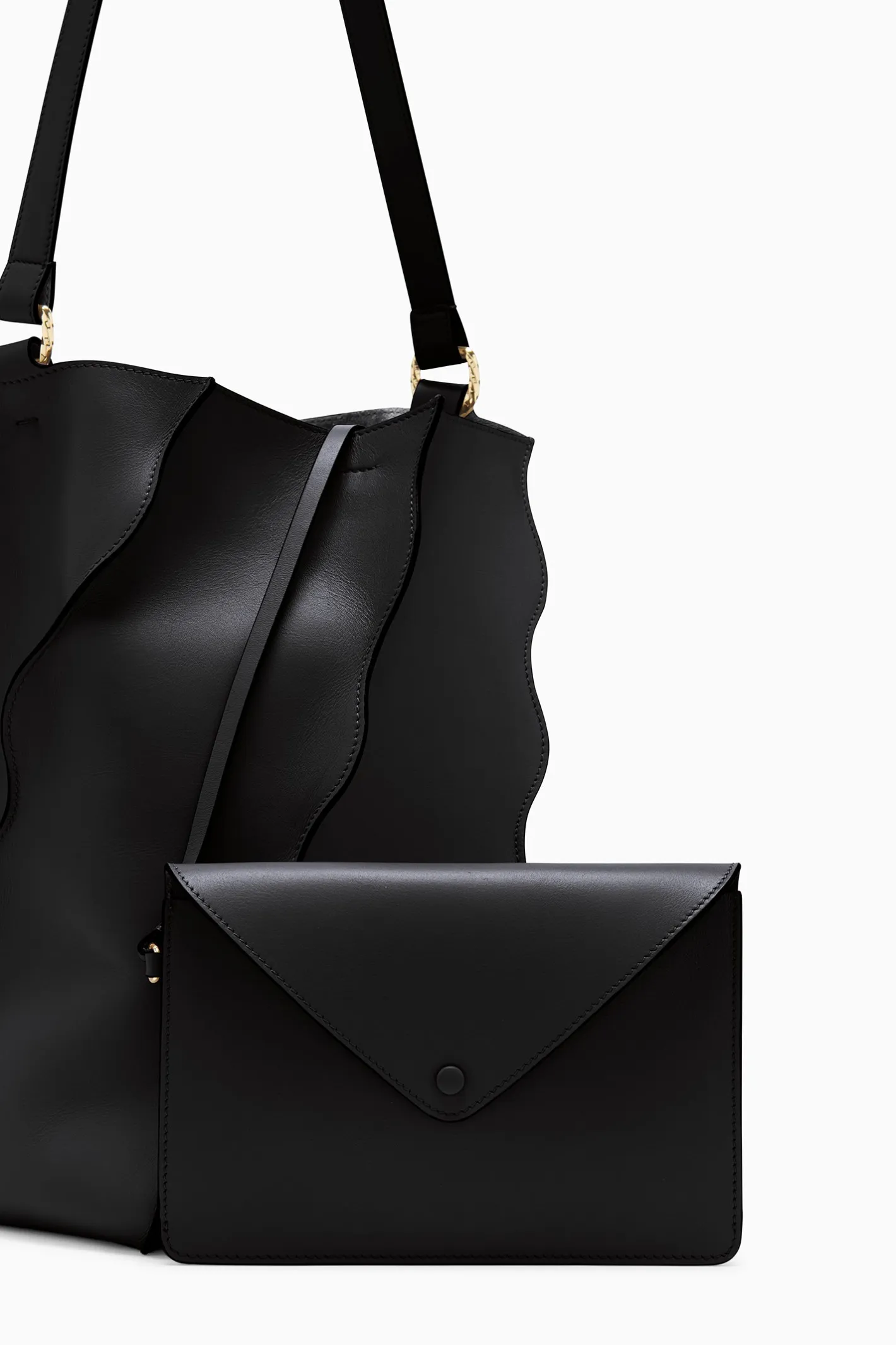 Ulla Johnson Adria Pleated Wave Bucket< Handbags