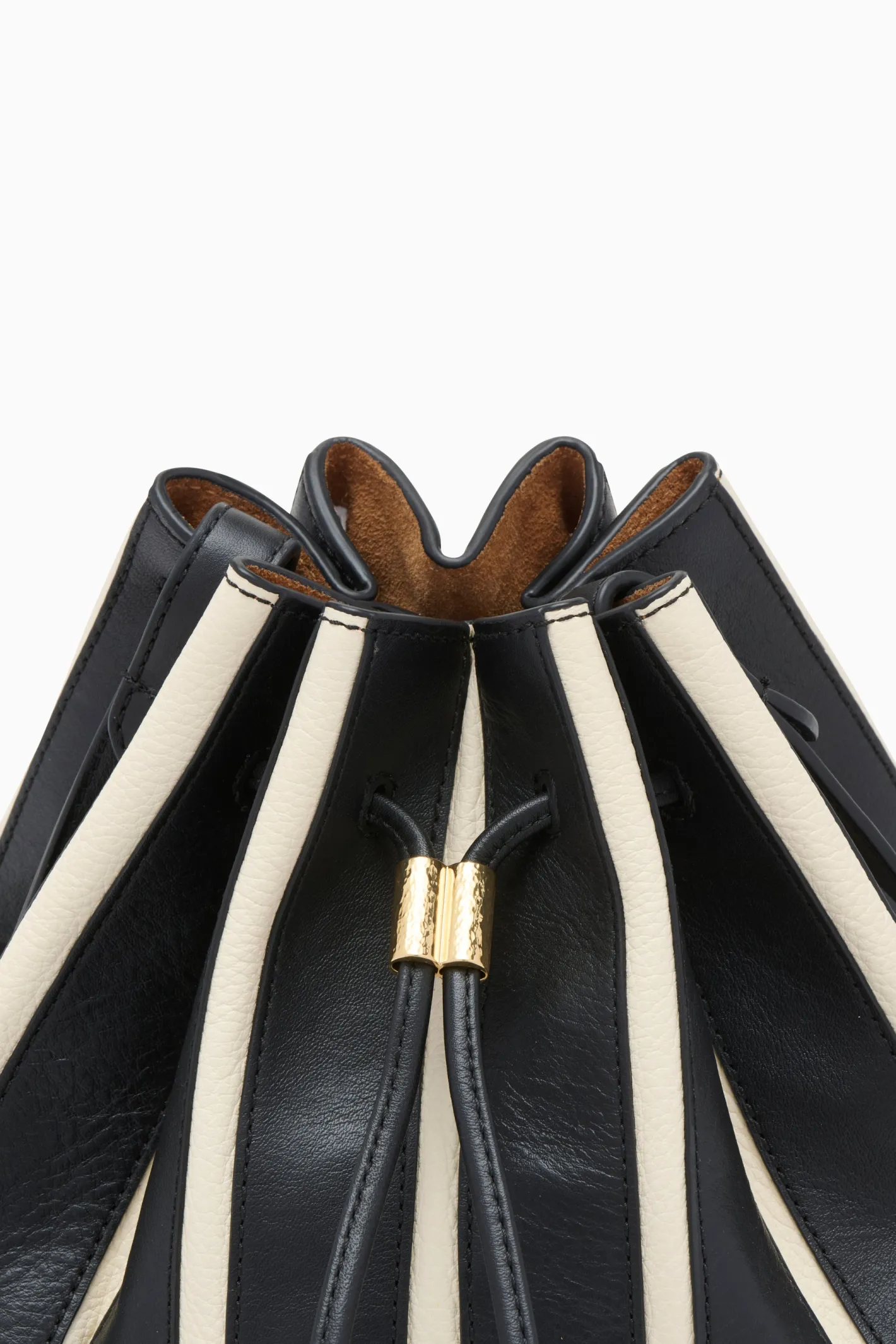 Ulla Johnson Alma Everyday Bucket< Handbags