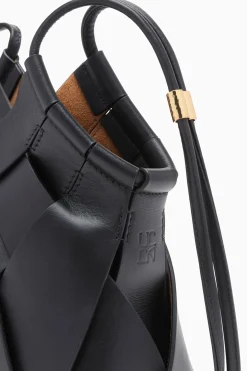 Ulla Johnson Charlotte Woven Crossbody< Handbags