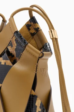 Ulla Johnson Charlotte Woven Crossbody< Handbags