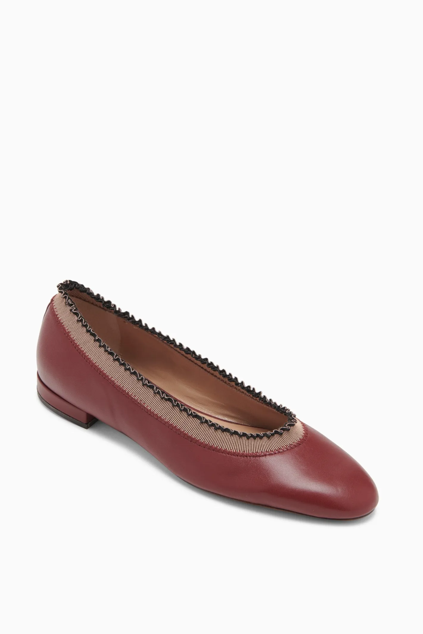 Ulla Johnson Elise Ruffle Ballet< Shoes